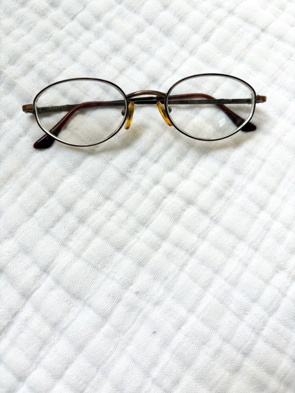 Brooks Brothers BB209 Eyeglasses Oval Metal Frames Italy 49-19-135